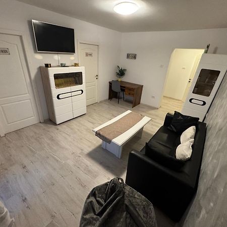 Apartament Ultracentral Modern 1 Piteşti Esterno foto