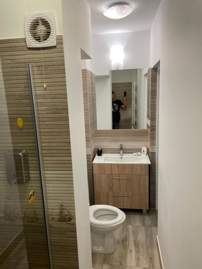 Apartament Ultracentral Modern 1 Piteşti Esterno foto
