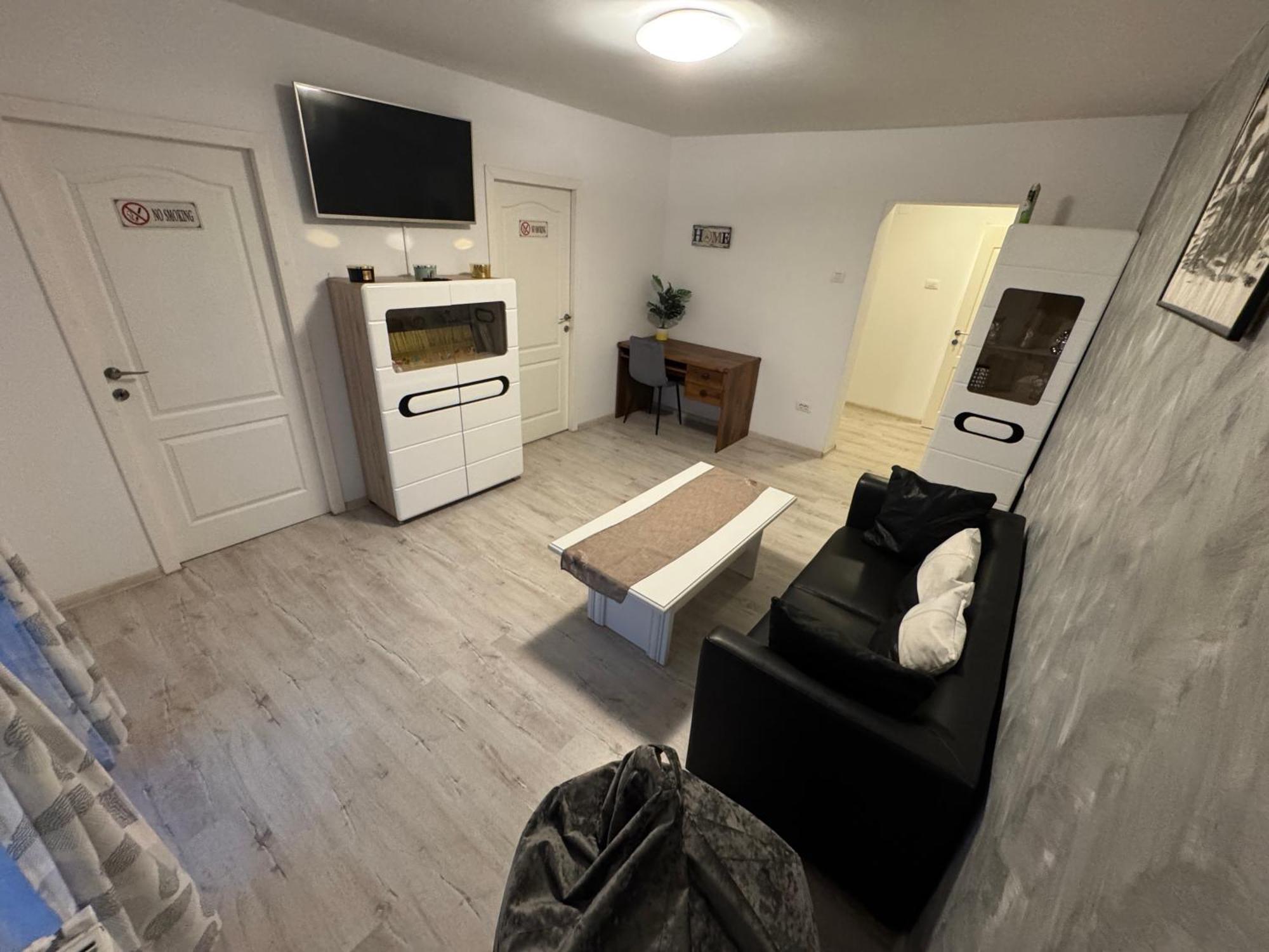 Apartament Ultracentral Modern 1 Piteşti Esterno foto